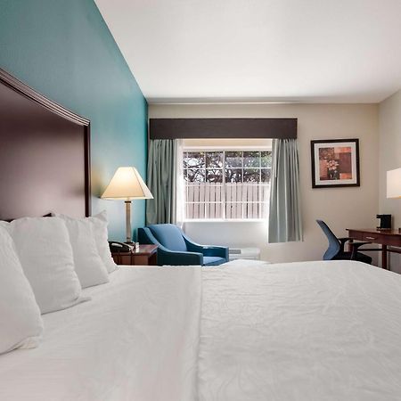 Surestay Plus Hotel By Best Western טופיקה מראה חיצוני תמונה