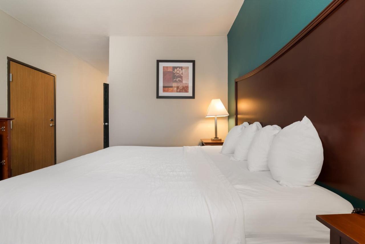 Surestay Plus Hotel By Best Western טופיקה מראה חיצוני תמונה