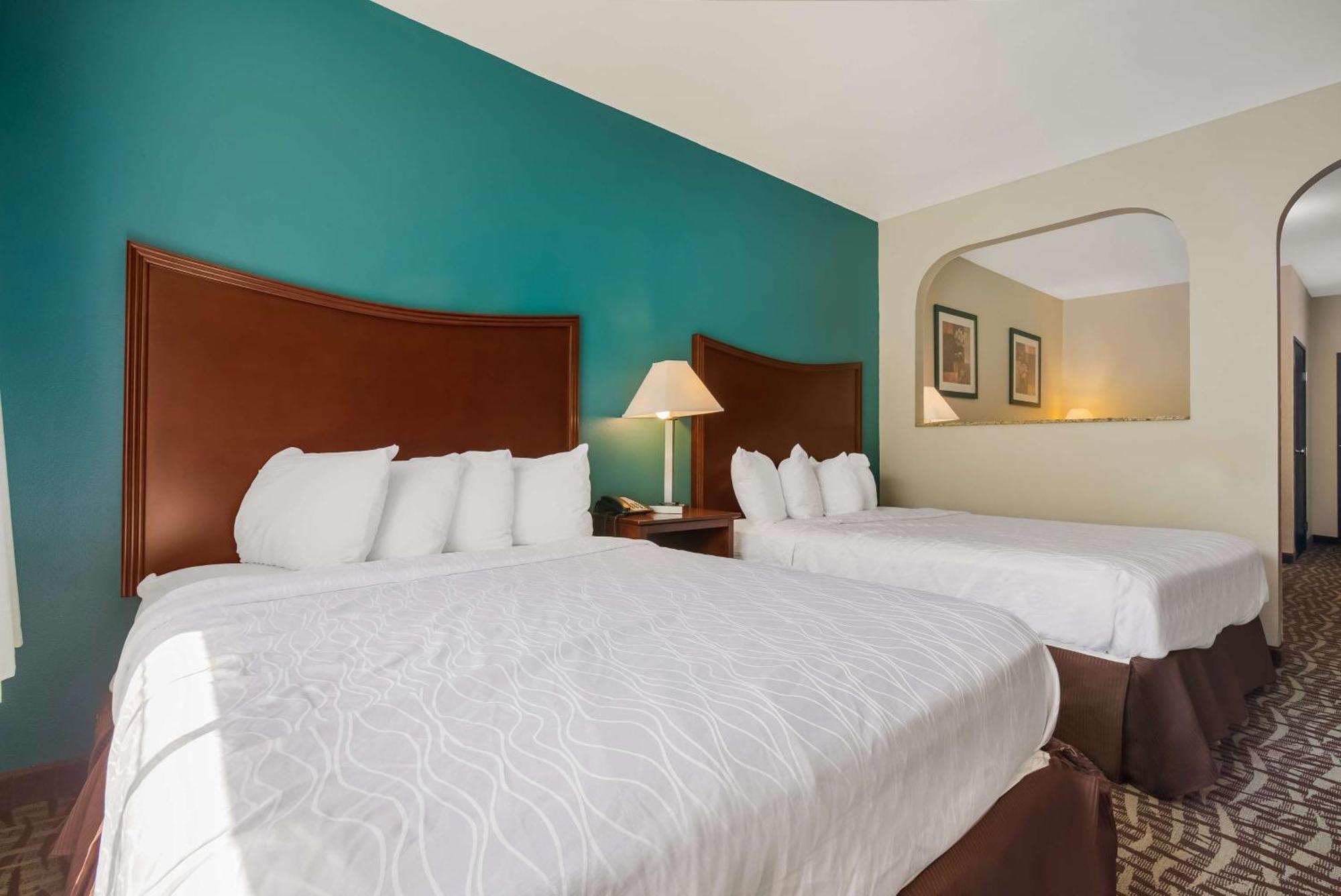 Surestay Plus Hotel By Best Western טופיקה מראה חיצוני תמונה