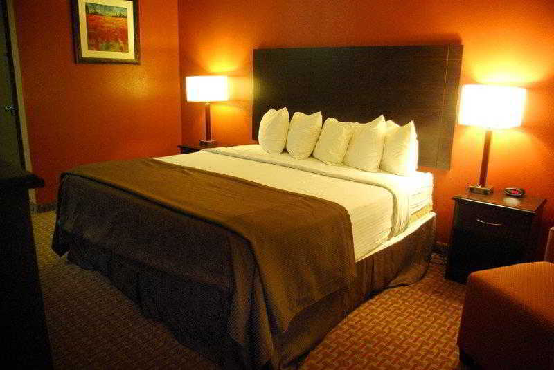 Surestay Plus Hotel By Best Western טופיקה מראה חיצוני תמונה