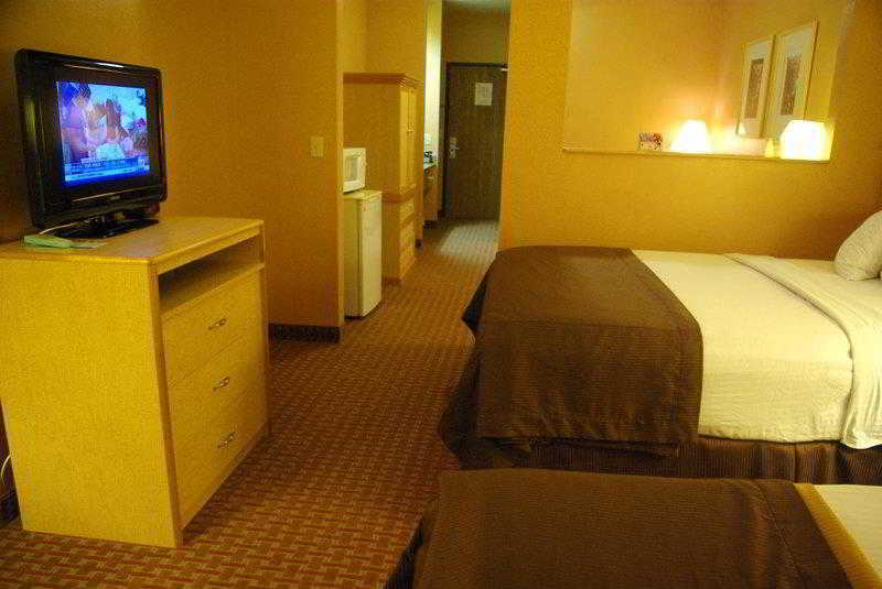 Surestay Plus Hotel By Best Western טופיקה מראה חיצוני תמונה