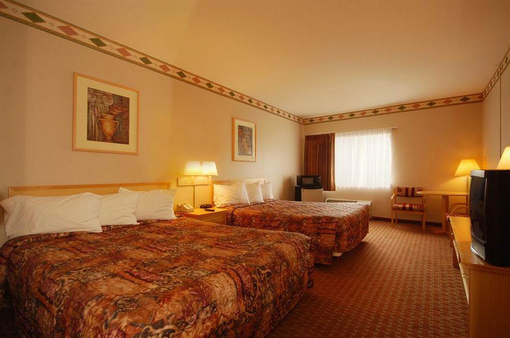 Surestay Plus Hotel By Best Western טופיקה חדר תמונה